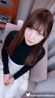 高顏值大波美女，被猥瑣家教男老師多體位爆操顏射…